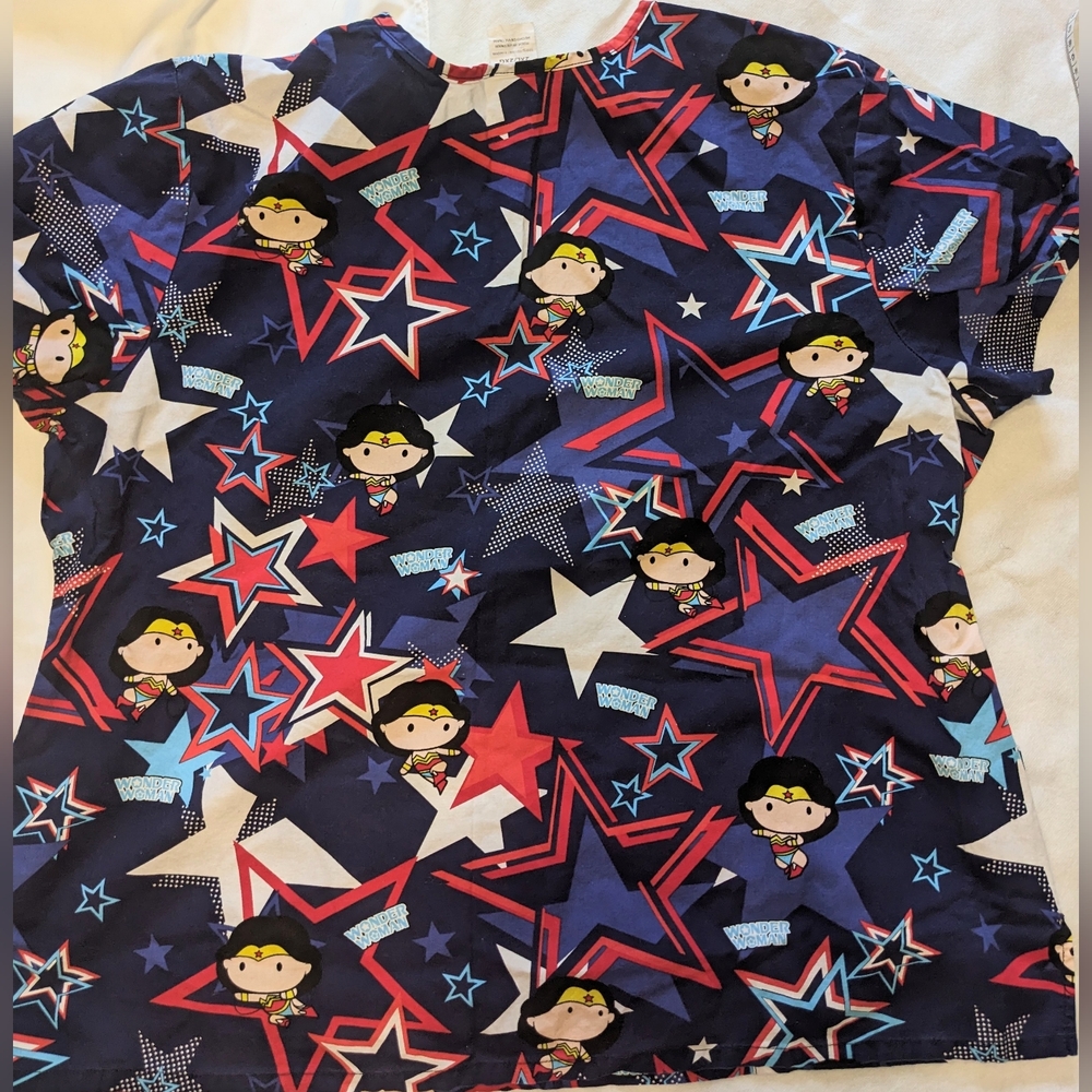 DC Wonder Woman V-Neck Cotton Scrub Top - Picture 9 of 9